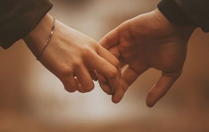 Chắc tại kiếp trước mình nợ nhau nhiều quá