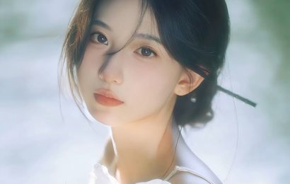 Người đàn bà bước qua tuổi ba mươi