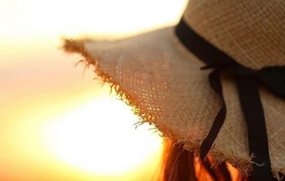 NGƯỜI ĐÀN BÀ BƯỚC QUA TUỔI 40